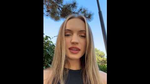 molly_murrr @ stripchat on 20231015