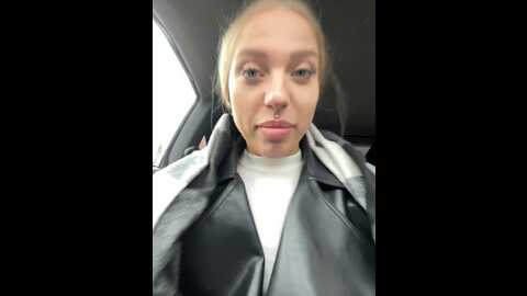 Media: pinkstar_ Stripchat 2023-10-15 08:32:00