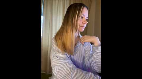 Media: radiants_two Stripchat 2023-10-15 05:04:00