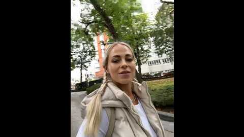 Media: streetdoll Stripchat 2023-10-15 11:07:00