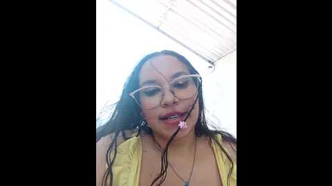 Media: sweetsin2 Stripchat 2023-10-15 17:36:00