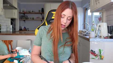 Media: amorina_cum Stripchat 2023-10-16 10:54:00