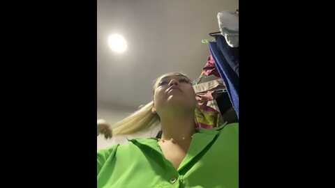 Media: danielavegax Stripchat 2023-10-16 02:18:00