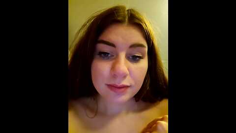 Media: ellynora Stripchat 2023-10-16 22:17:00