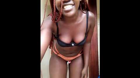 Media: holygrail001 Stripchat 2023-10-16 09:07:00