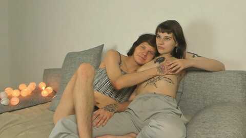 Media: never_and_angie Stripchat 2023-10-16 15:04:00