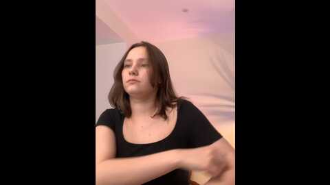 Media: radiants_two Stripchat 2023-10-16 19:00:00