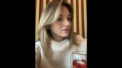 Media: _angelari_ Stripchat 2023-10-17 11:53:00