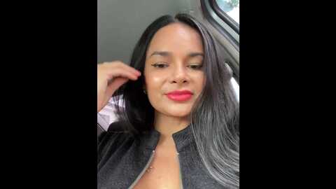 Media: cataleyarusso Stripchat 2023-10-17 14:24:00