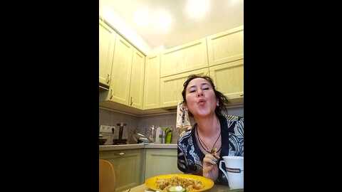 Media: lauratopa8 Stripchat 2023-10-17 09:55:00