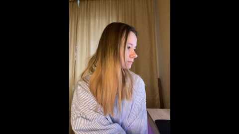 Media: radiants_two Stripchat 2023-10-17 05:04:00