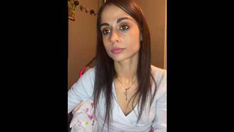 Media: sarahqueen001 Stripchat 2023-10-17 22:25:00