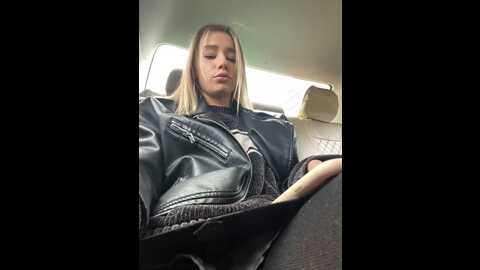 Media: sssativa_model Stripchat 2023-10-17 05:54:00