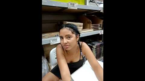 Media: sweetsin2 Stripchat 2023-10-17 16:15:00
