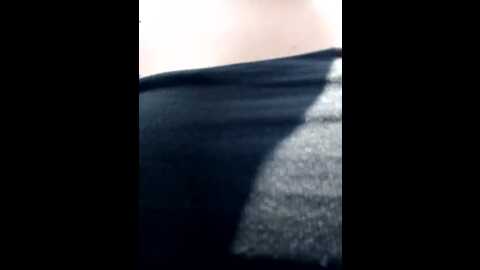 Media: sweetsin2 Stripchat 2023-10-17 17:12:00