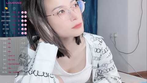 Media: wenwen1688 Stripchat 2023-10-17 13:54:00