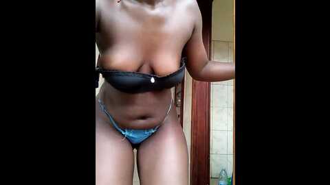 Media: holygrail001 Stripchat 2023-10-18 09:28:00