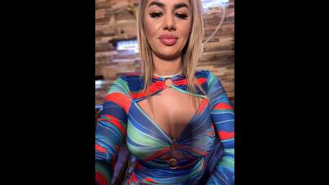 Media: kirstievegas Stripchat 2023-10-18 21:27:00