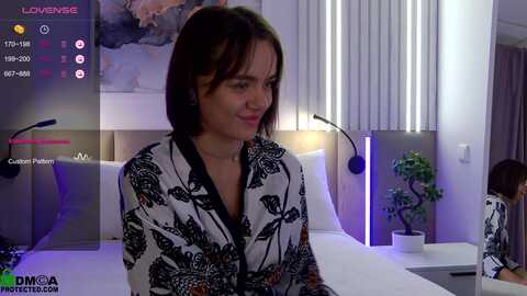 Media: kylie_desire Stripchat 2023-10-18 07:54:00