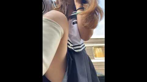 Media: lovely_520 Stripchat 2023-10-18 08:32:00