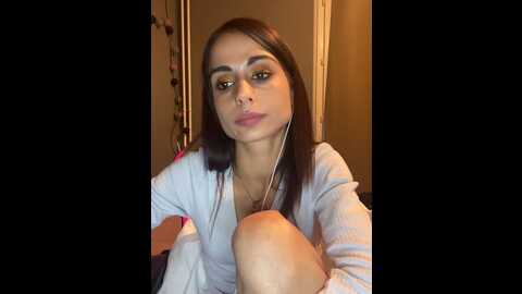 Media: sarahqueen001 Stripchat 2023-10-17 23:43:00