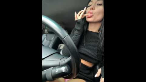 Media: selena_passion Stripchat 2023-10-18 02:48:00