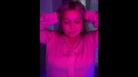 Media: sofiaadams Stripchat 2023-10-18 13:44:00
