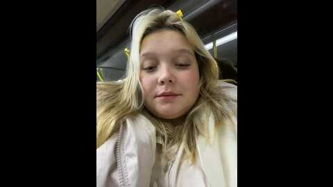 Media: sofiaadams Stripchat 2023-10-18 18:04:00
