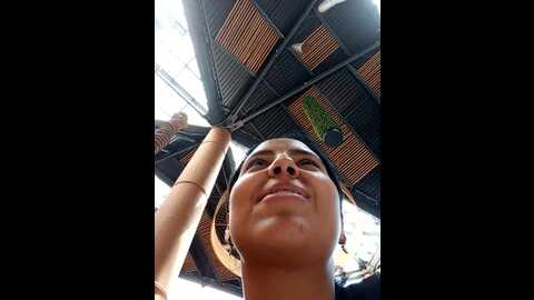 Media: sweetsin2 Stripchat 2023-10-18 17:33:00