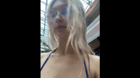 Media: twinky_chiks Stripchat 2023-10-18 14:21:00