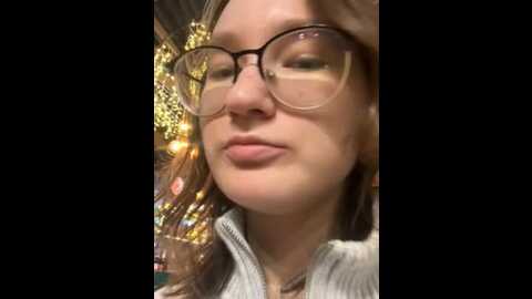 Media: twinky_chiks Stripchat 2023-10-18 17:53:00