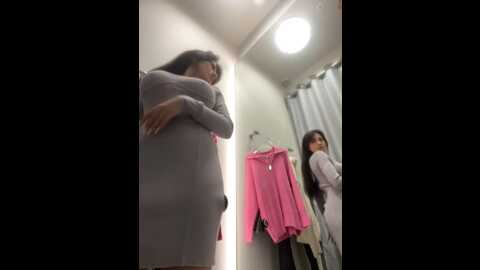 Media: wet__bunny Stripchat 2023-10-18 10:26:00