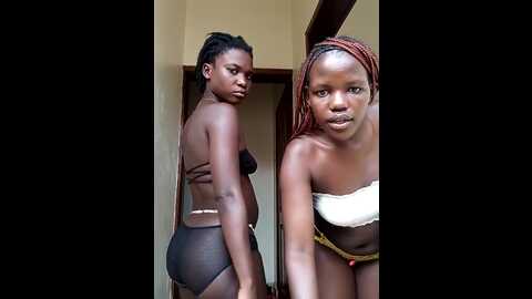 Media: holygrail001 Stripchat 2023-10-19 07:17:00