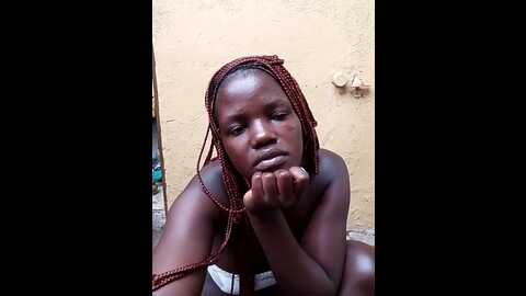Media: holygrail001 Stripchat 2023-10-19 11:23:00