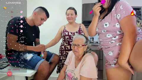 Media: kandalove Stripchat 2023-10-19 19:26:00