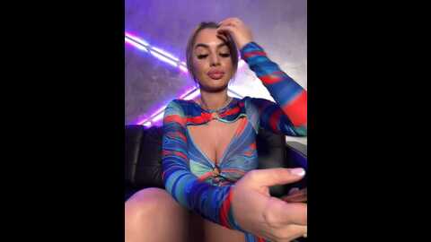 Media: kirstievegas Stripchat 2023-10-19 01:40:00