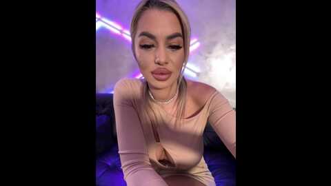 Media: kirstievegas Stripchat 2023-10-19 19:21:00
