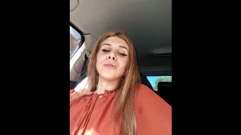 Media: leylarosse Stripchat 2023-10-19 11:02:00