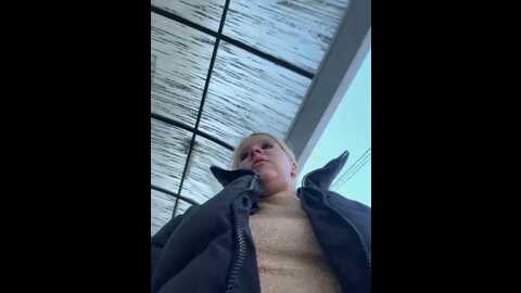 Media: likacat Stripchat 2023-10-19 05:06:00