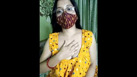 Media: lisa_bhabi Stripchat 2023-10-19 13:36:00