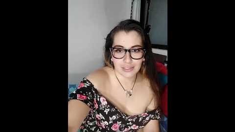 Media: sexylovers_leon_and_luna Stripchat 2023-10-19 04:31:00