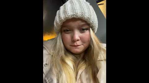 Media: sofiaadams Stripchat 2023-10-19 16:52:00