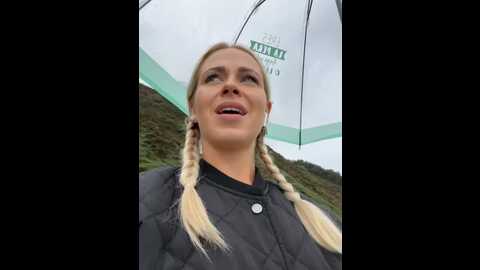 Media: streetdoll Stripchat 2023-10-19 10:27:00
