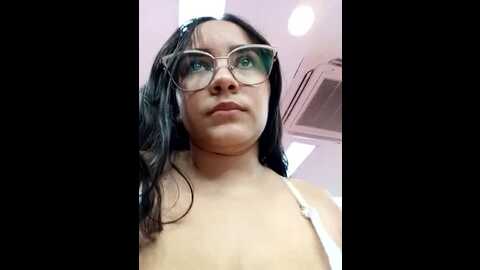 Media: sweetsin2 Stripchat 2023-10-19 22:35:00