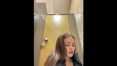 Media: angelinateller Stripchat 2023-10-20 04:30:00