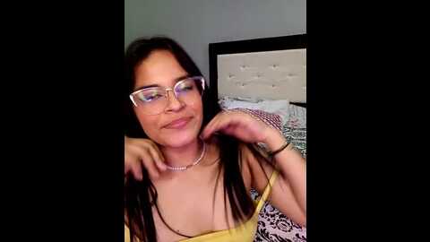 Media: bunnys_world Stripchat 2023-10-20 17:16:00