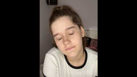 Media: hornygirlh Stripchat 2023-10-20 04:54:00