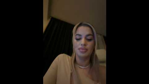 Media: kirstievegas Stripchat 2023-10-20 01:24:00