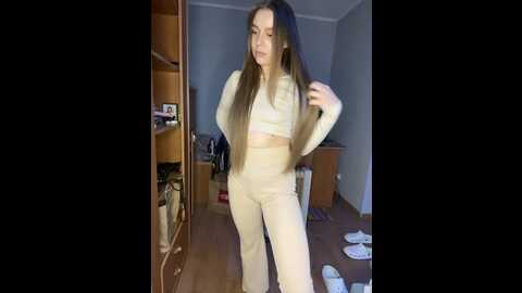 Media: seoomarry Stripchat 2023-10-19 23:18:00