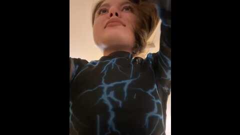 Media: brilliant_kiss Stripchat 2023-10-21 15:04:00